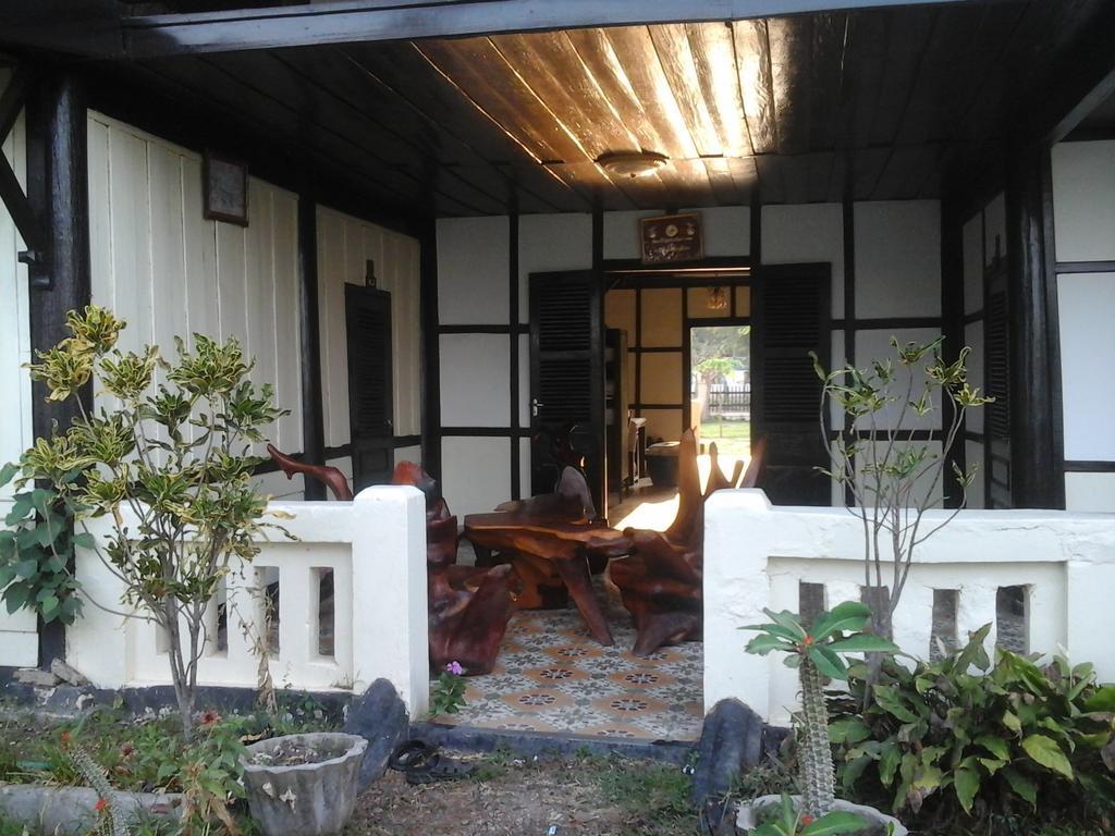 Kongmany Colonial House Hotel Muang Khong Luaran gambar